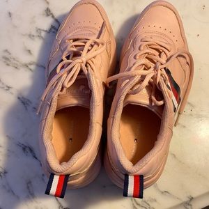 Used like new size9.5